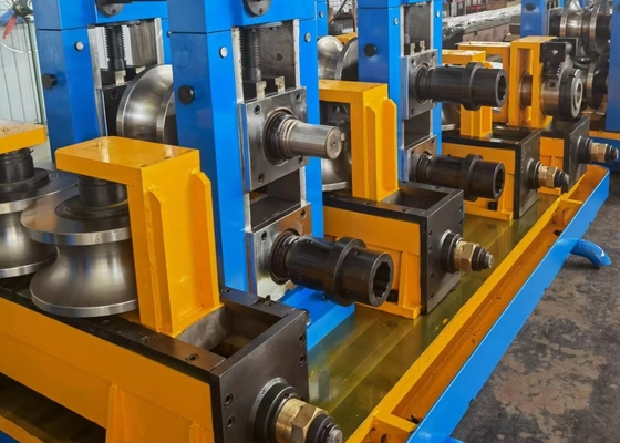 Precision Tube Mill Gelast Carbon Steel Tube Mill Dia 325mm - 530mm Snelheid 25m / min