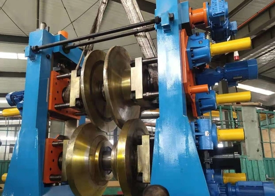 HG 76 Carbon Steel Pipe Roll Forming Precision Tube Mill Machine Hoge nauwkeurigheid