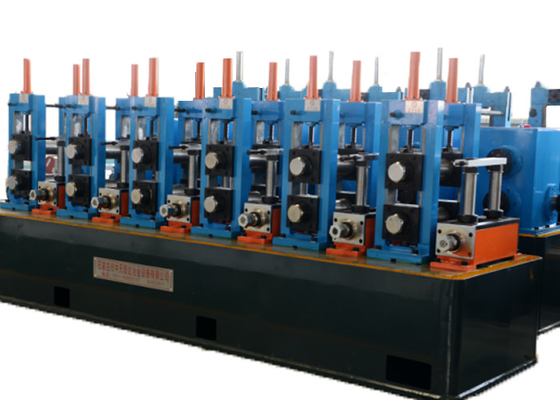 Machine voor het maken van pijpen met een hoge precisie met een laag energieverbruik