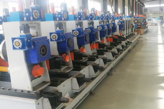 250x250mm Hoogprecisie Automatische Buizen Molen Carbon Steel Automatisch