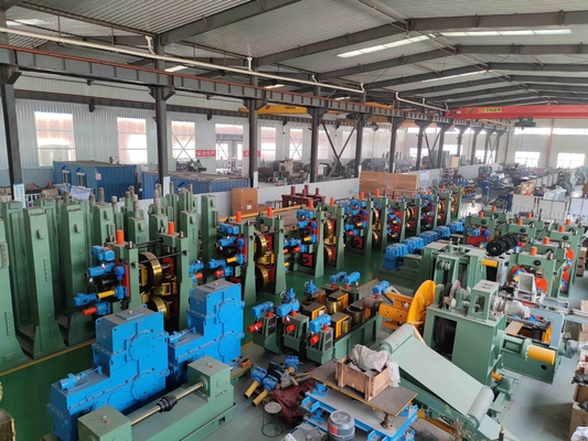 Precision Tube Mill Gelast Carbon Steel Tube Mill Dia 325mm - 530mm Snelheid 25m / min