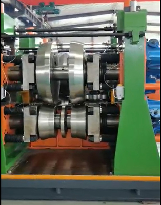 Automatische tube-mill-apparatuur voor het vormen van vierkantbuizen met hoge snelheid