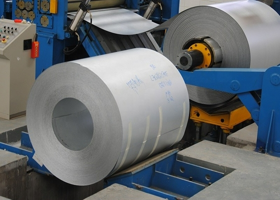 Efficiënte stalen snijmachines voor spoel met een binnendiameter van 450-550 mm, gecontroleerd door Plc