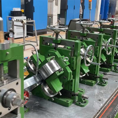 HG 76 Carbon Steel Pipe Roll Forming Precision Tube Mill Machine Hoge nauwkeurigheid