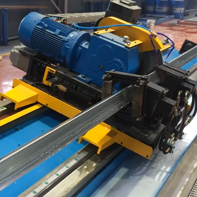 Op maat gemaakte automatische tube-molenapparatuur voor hoog snelheidsvorming voor veelzijdige productie