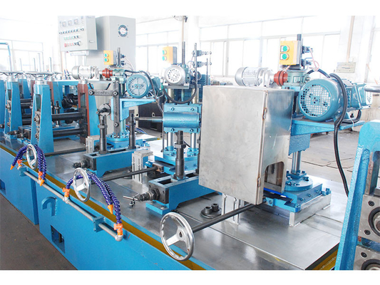 Efficiënt stalen pijpen maken machine Tube Mill Professionele ISO certificering Geautomatiseerd