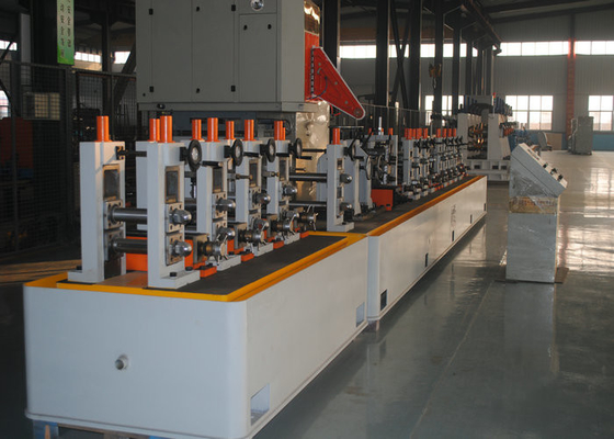 Precision Tube Mill Gegalvaniseerd staal Precision Tube Mill Rechthoekige vorm 100m / min Molensnelheid