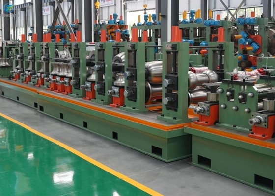 Automatische koolstofstaal ERW-buisfabriek met vormsnelheid 20-80 m/min