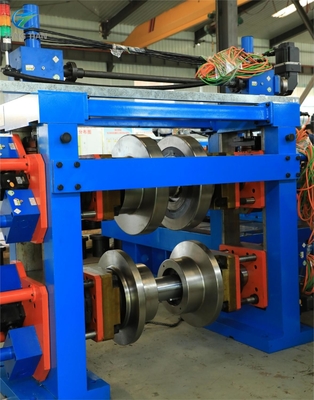 Automatische aanpassing van de machine voor het vervaardigen van koolstofstaalbuizen