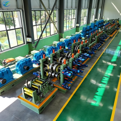 Volledig automatische machine voor het vervaardigen van stalen buizen