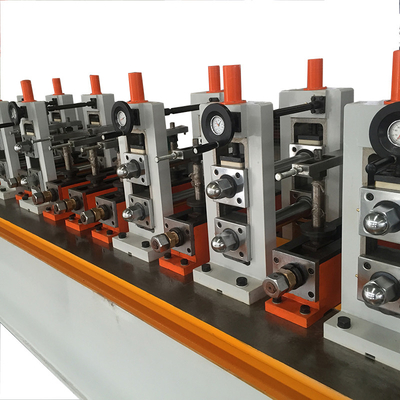 Machine voor het maken van koolstofstaalbuizen met een hoog rendement