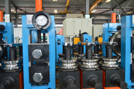 Hoogprecisie stalen pijp molen machine 300KW Solid State Lasser