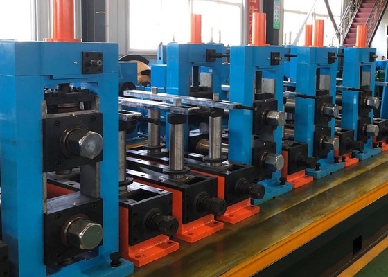 Hoogprecisie productiemachinerie Spanning 380v / 440v Productielijn voor stalen buizen