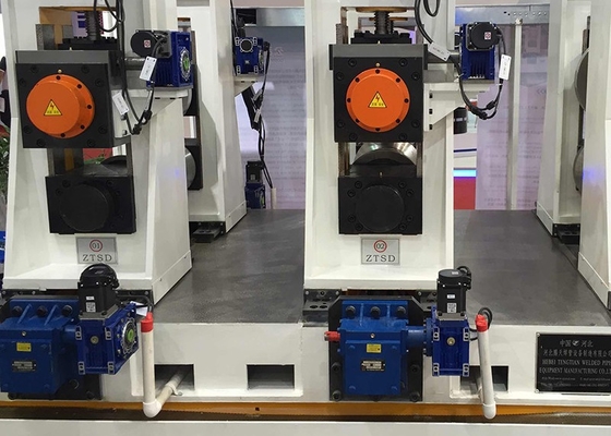 Machines voor de vervaardiging van staalbanden en -buizen
