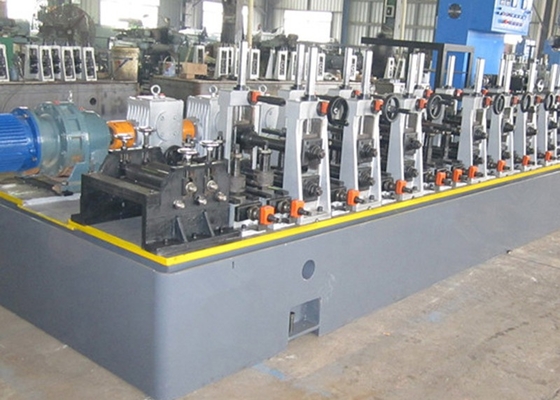 Hoogfrequente gelaste staalpijpmachine Cnc 12mm MS tube mill machine