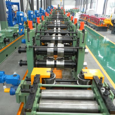 Machines voor het rechtstreeks vormen van vierkante buizen