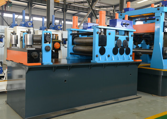 De molen van de het koolstofstaalbuis van ERW voor pijp die machine maken