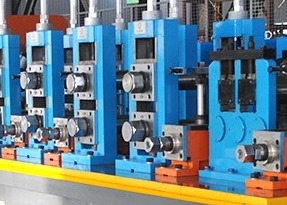 Productielijn van de het Staalpijp van de koolstof de Rechte Naad 350kw 20x20