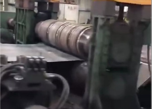 18mm *2000mm Staal die Machine Scherpe Snelheid 0-40m/Min scheuren